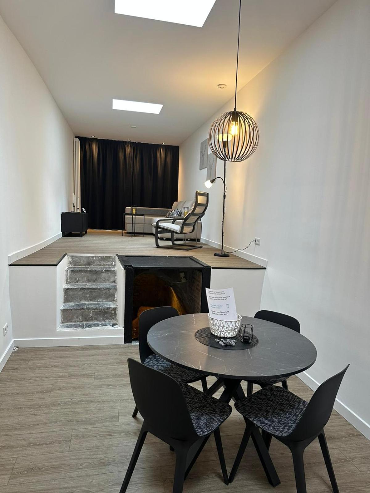 Luxe Pas Gerenoveerd Monumentaal Appartement Maastricht Buitenkant foto